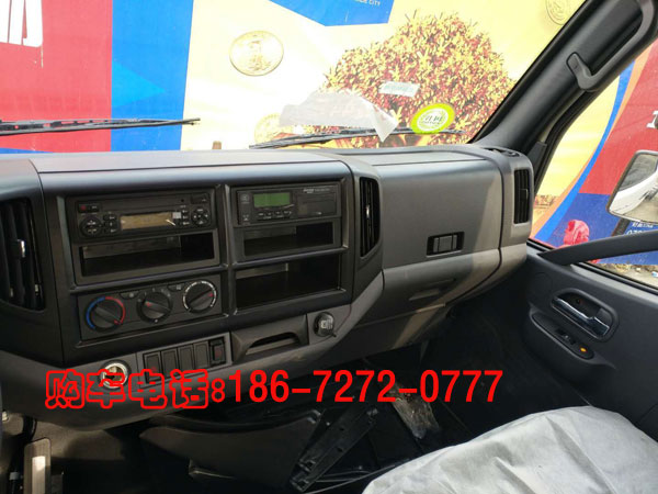 福田駕駛室 福田駕駛室